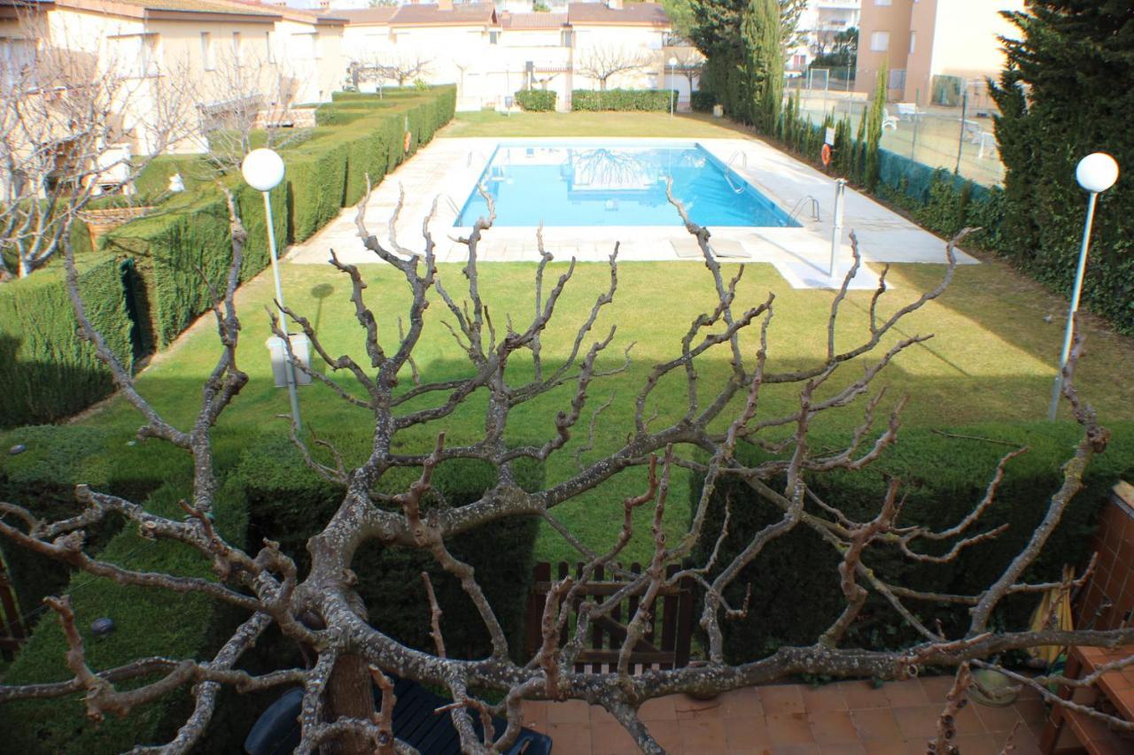Port Estrella 24 Villa Roses Luaran gambar